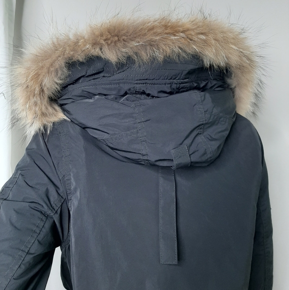 Moussy long parka with fur hood - Picture 6 of 16